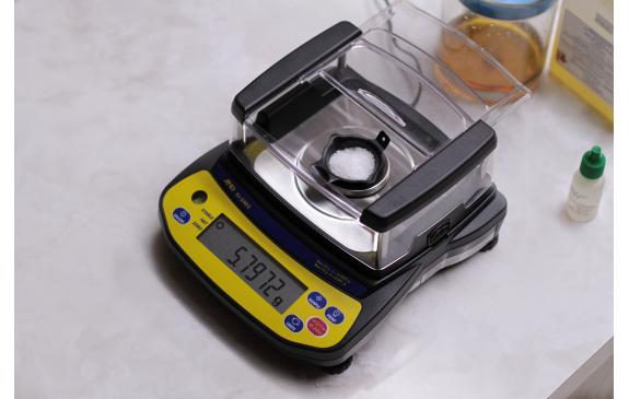 newton-series-compact-balances